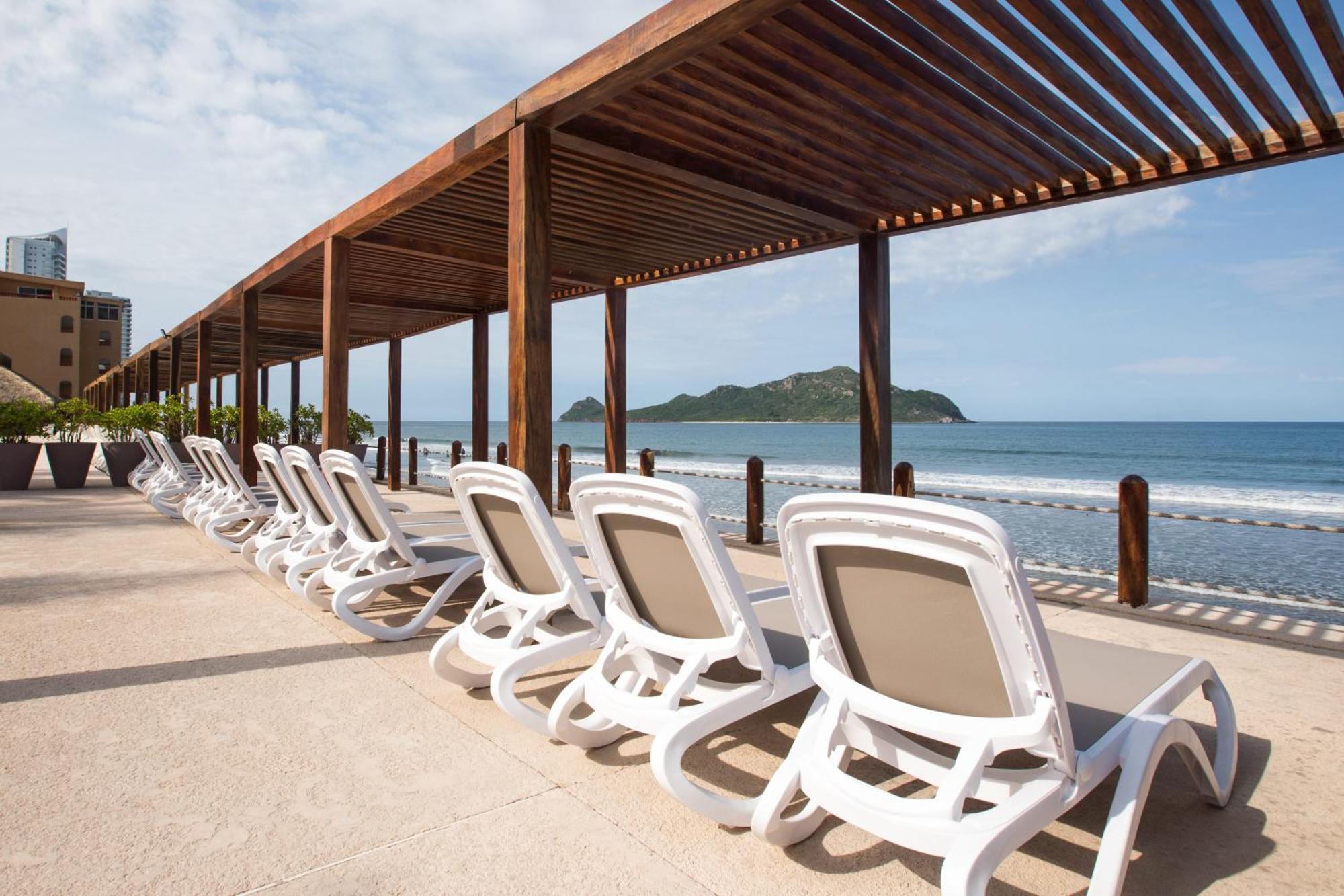 Costa de Oro Beach Hotel Mazatlán Exterior foto